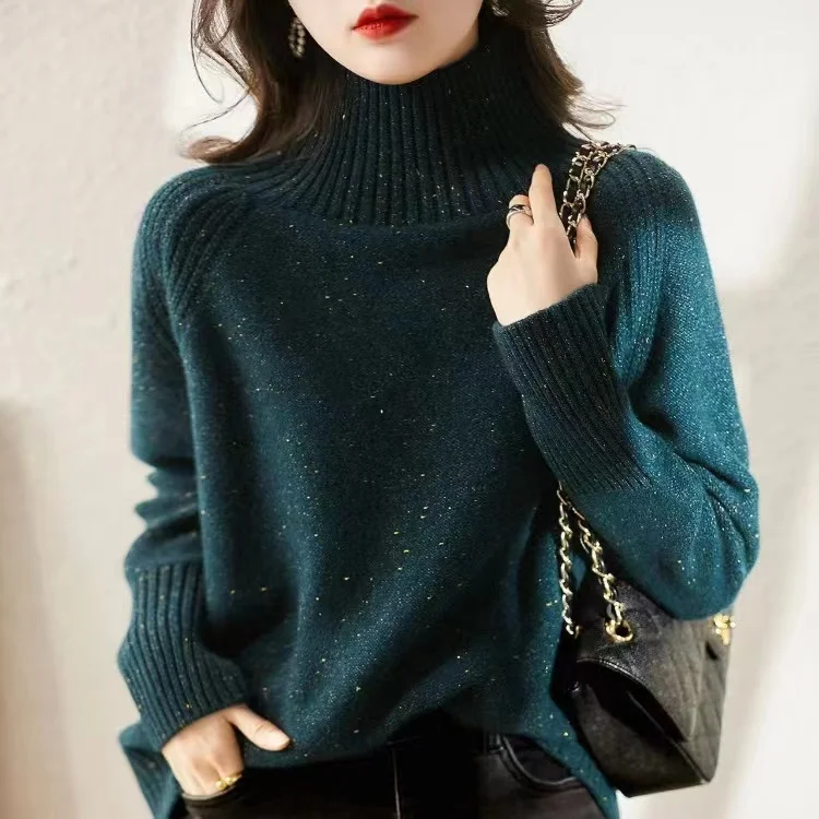 Яркий блестящий шерстяной свитер с воротником хомут и длинным рукавом новинка