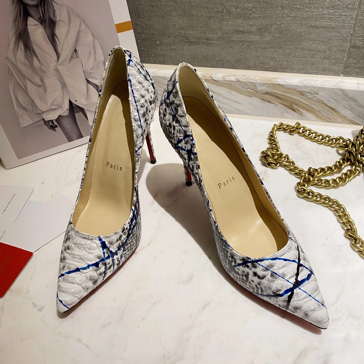 

Top Quality Womens High Heels Luxury Fashion Ladies Crystal Glisten Red Sole Shoes Classic Retro Designer 0-12cm High Heel 1503