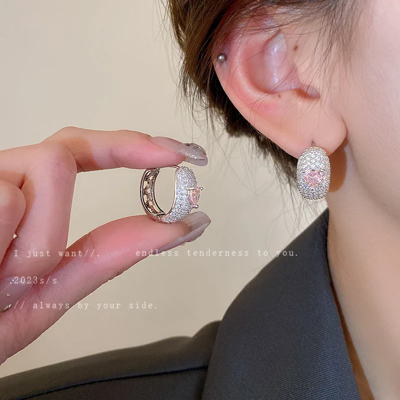 

20mm Korean Zircon Geometric Hollow Heart Earrings