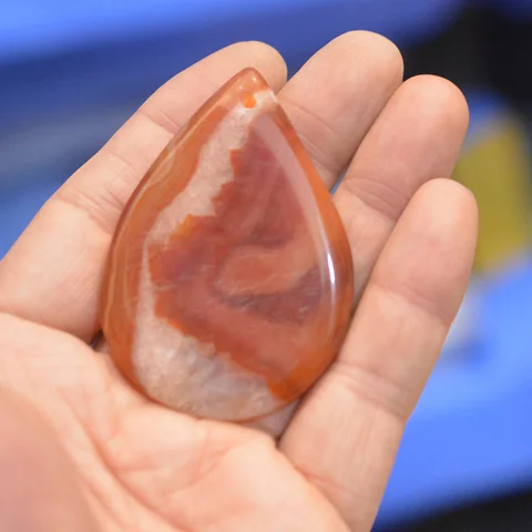 Натуральные агатовые бусины FLTMRH 30-80 мм