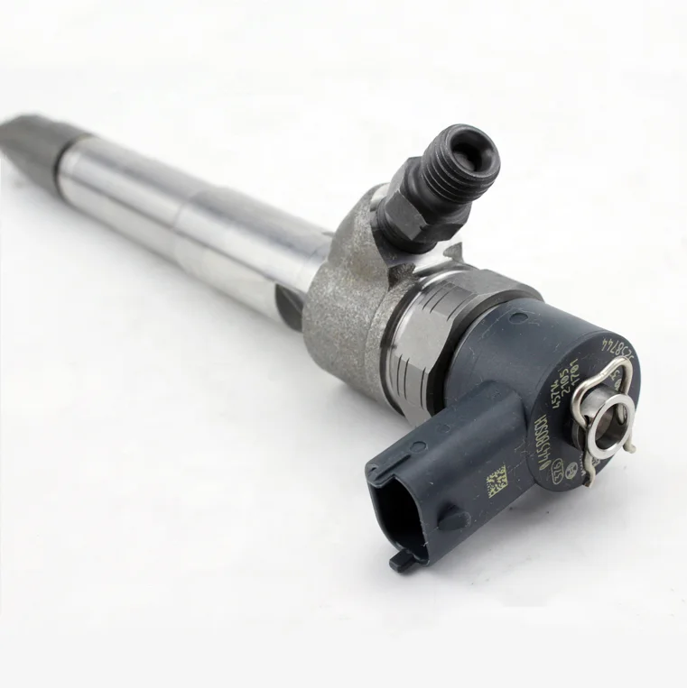 

High quality diesel fuel common rail injector truck parts