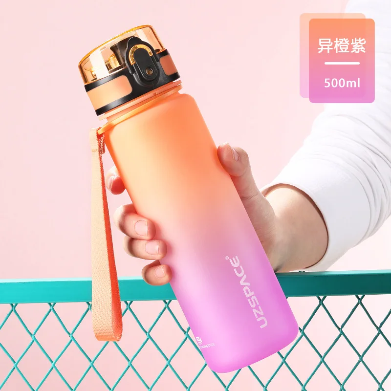 2022 New Small Fresh Sports Water Cup Gradient Street Shooter Recommends Large Capacity Tritan |