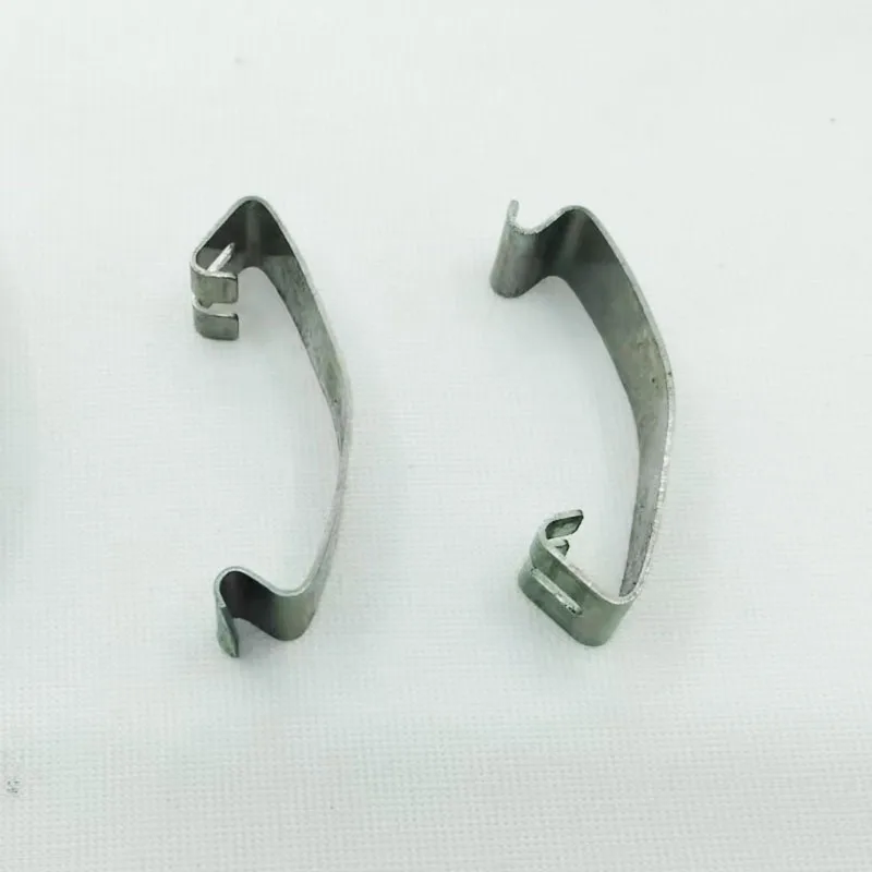 2 шт. для Audi RS4 Cabriolet (1992-2000) корпус воздушного фильтра пружинный зажим зажим для VW Passat Touareg Golf Jetta Superb 078129797