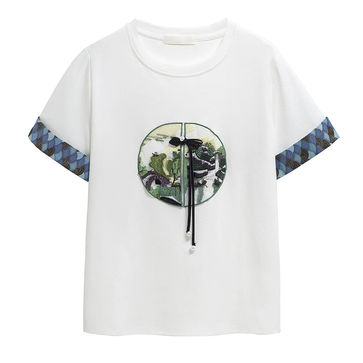 Летняя женская блузка с круглым вырезом и коротким рукавом белая бахромой