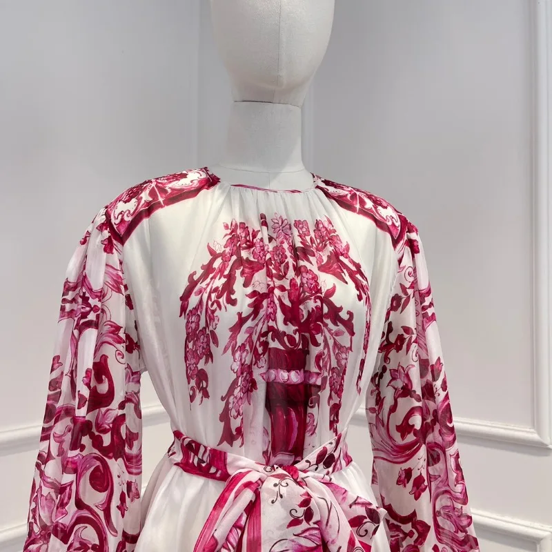 Рисунок 4 - Женское платье мини с цветочным принтом