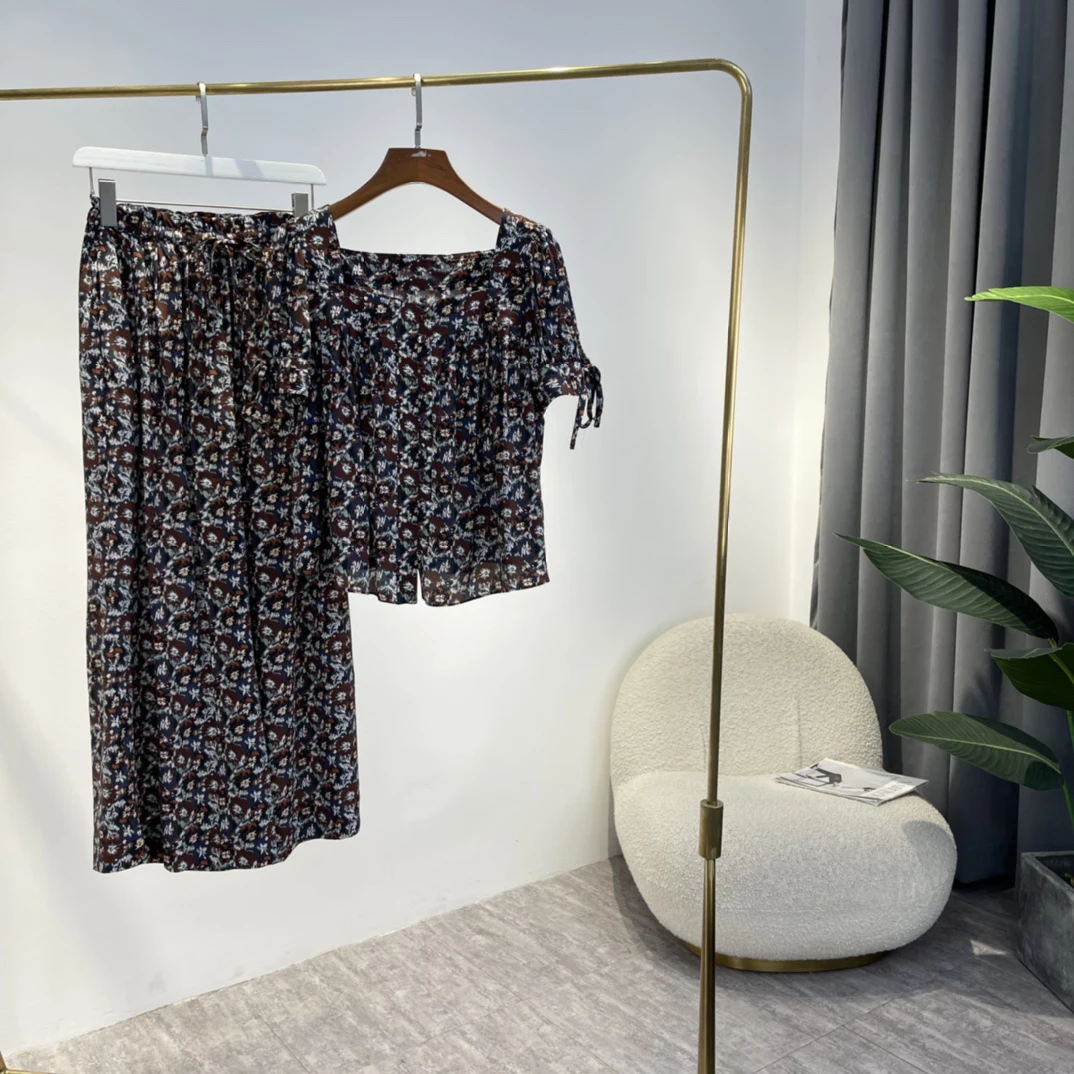 

2022 Summer High Quality Real Silk Brown Black Floral Print Casual Wide Neckline Blouse Wide Legs Pant Prairie Chic Women Suit
