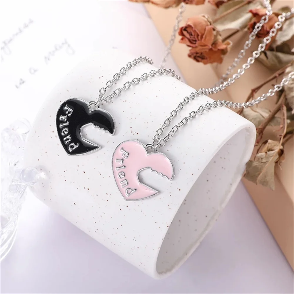 

Trendy Best Friend Pendant NecklaceFor Women Men Black Pink Color Key Heart Shape Cute Style Creative Design Jewelry Accessories