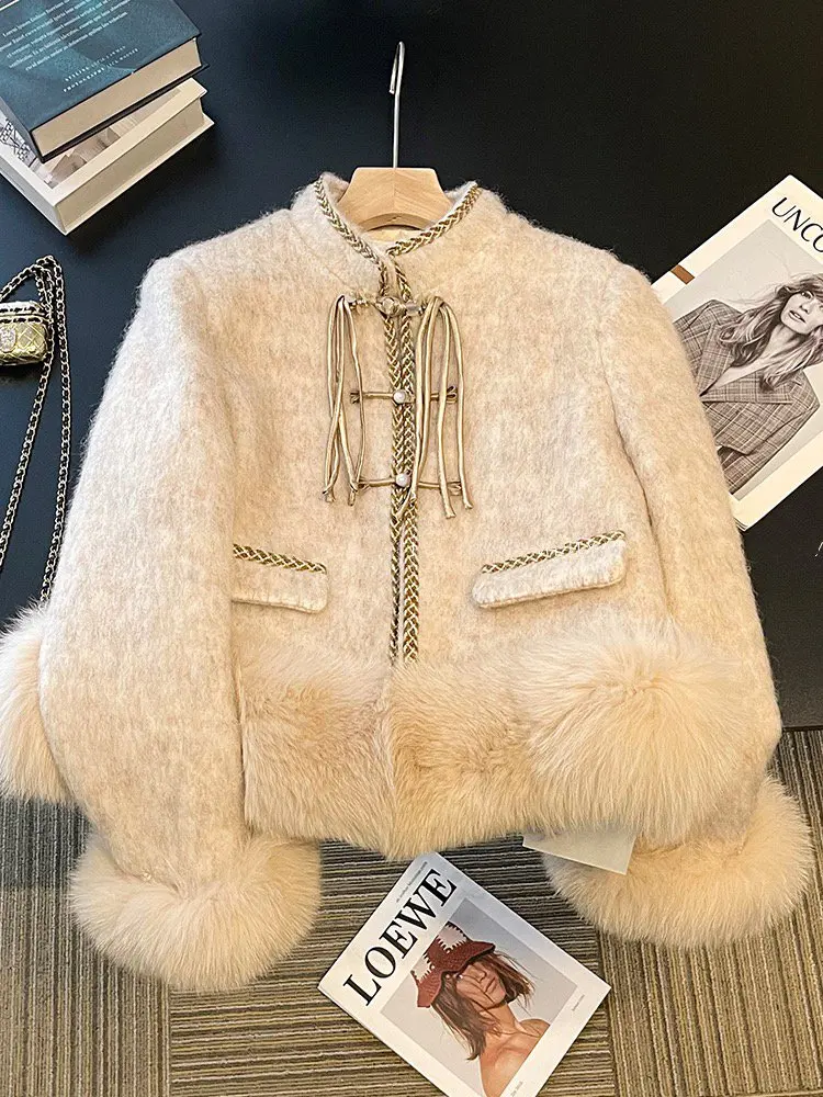 Костюм твидовый женский персиковый из пиджака и юбки с высокой талией