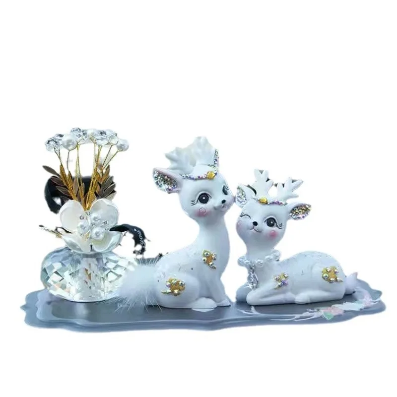 Новинка 2024 онлайн-автомобильные украшения со знаменитостями Bon Voyage олень