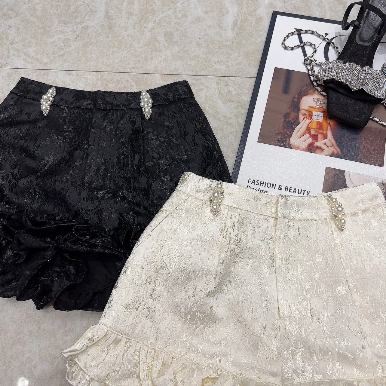 Japanese Elegant Wooden Ear Beaded Wide Leg Shorts 2023 Summer New High Waist Loose Slimming Fashion Black Shorts Girl Hot Pants