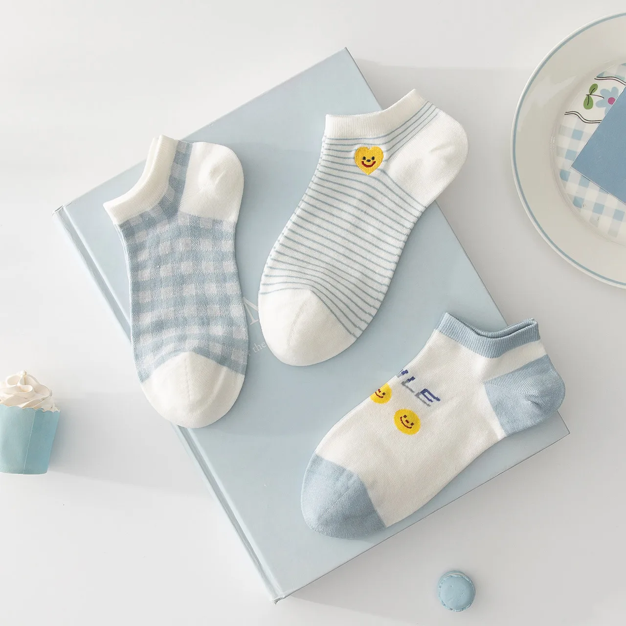 

2022 New 3 Pairs/Lot Spring and Summer Women's Ankle Socks Happy Smile Plaid No Show Simple and Classic Light Blue Girls Socks