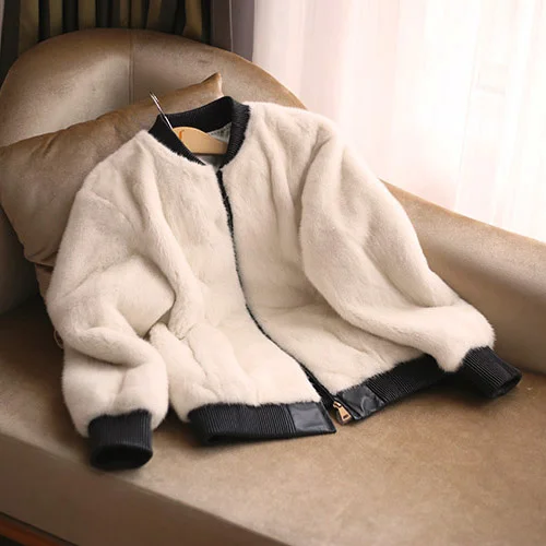 

2023 women's outerwear coats new short paragraph round neck mink fur coat