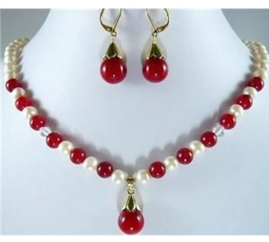 

8mmPretty Red Jade and White Pearl Necklace Earring Set
