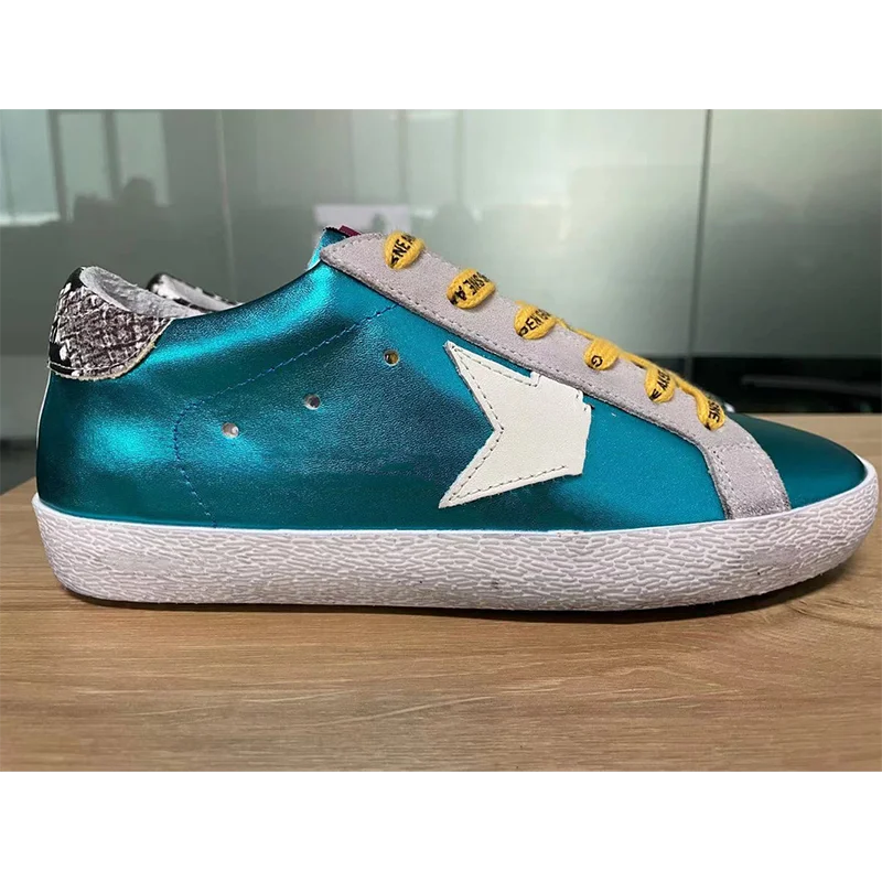 

2022 Four Seasons New Small Dirty Shoes Casual Patent Leather Retro Old Small Snake Print Rear Tail Parent-child Sneakers ST57