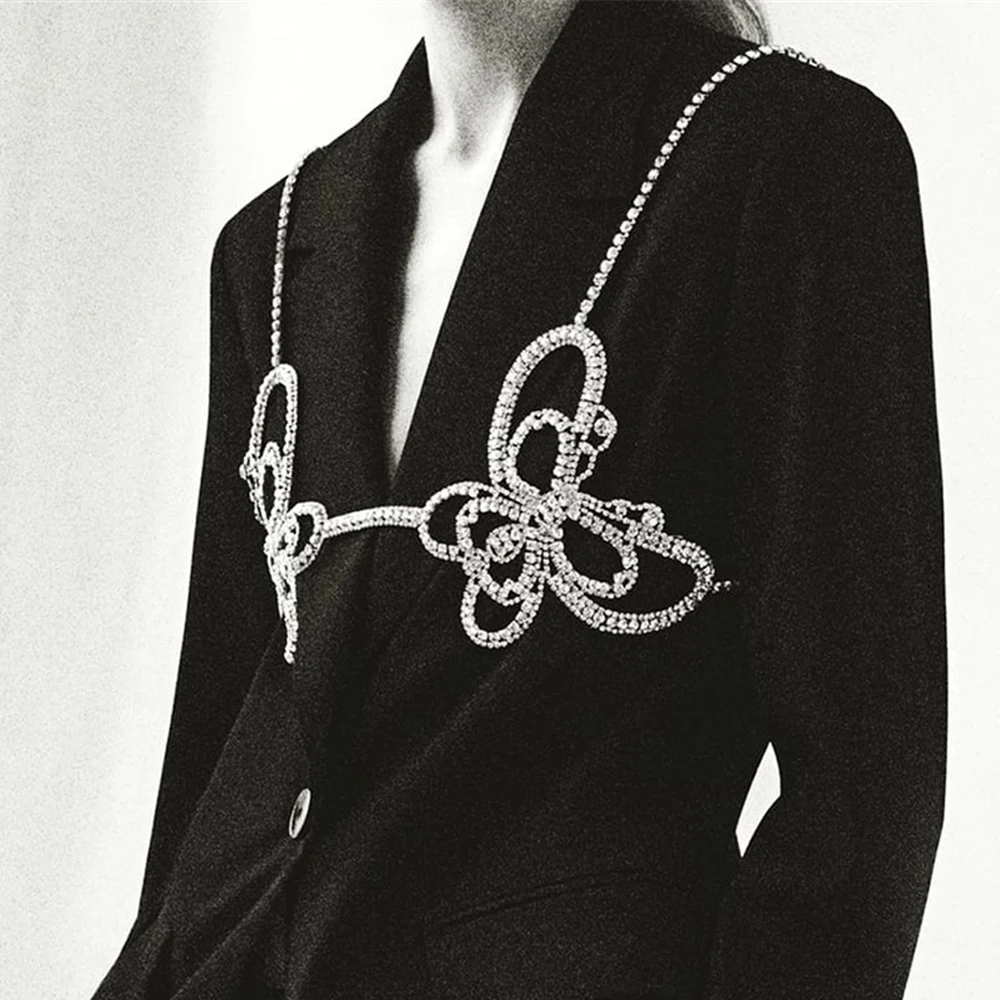 

Модный бюстгальтер-бабочка с вырезами, бикини для тела, цепочка для груди, ювелирные изделия, упряжка, нижнее белье, топ, наряд для вечеринки