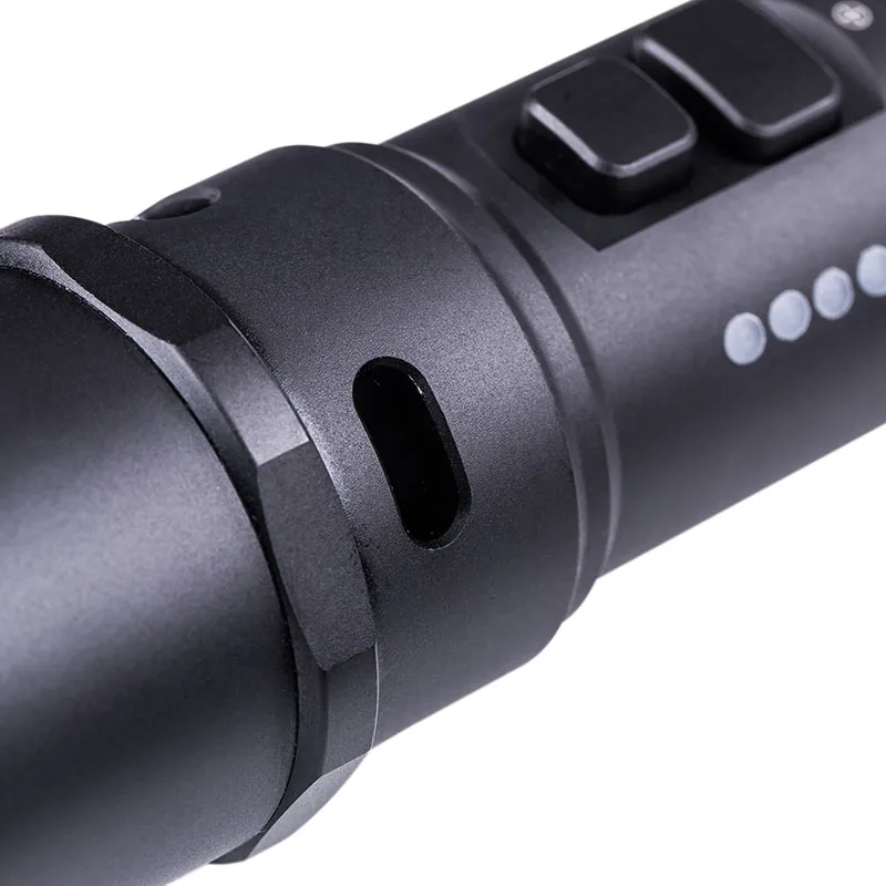 Фото Тактический фонарь Nextorch P86 с электронным свистком 120 дБ, 1600 люмен, дальность луча 305 м, аккумулятор 18650, прямая зарядка №3