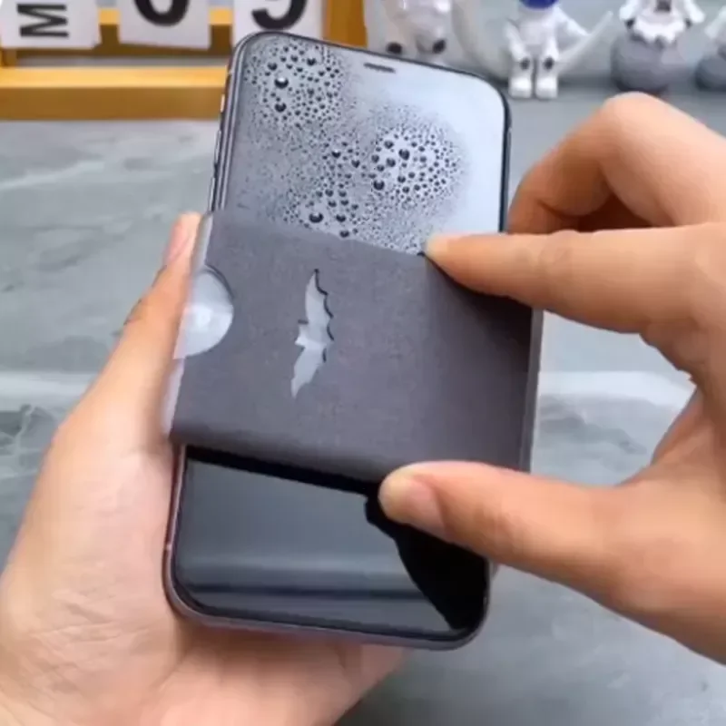 

Средство для очистки экрана и салфетка из микрофибры, 2 в 1