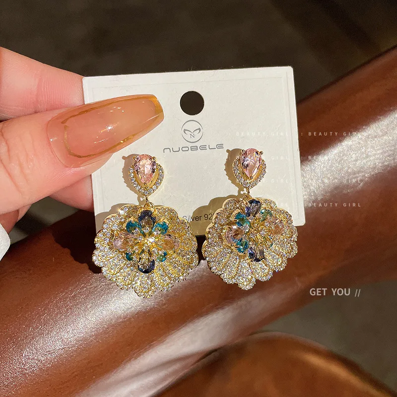 

Real Gold Plated Silver Needle Set Diamond Zircon Earrings Baroque Vintage Fan Leaf Flower Temperament Design