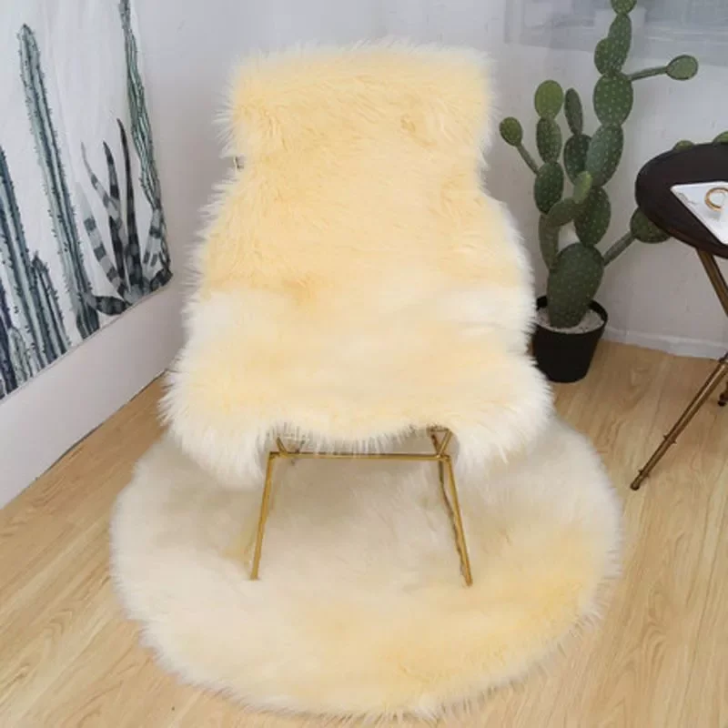 

NEW2023 Live Sell Background Soft Faux Fur Wool Sofa Cushion Fluffy Bedside Plush Rug Bedroom Decoration Window Mat Capet