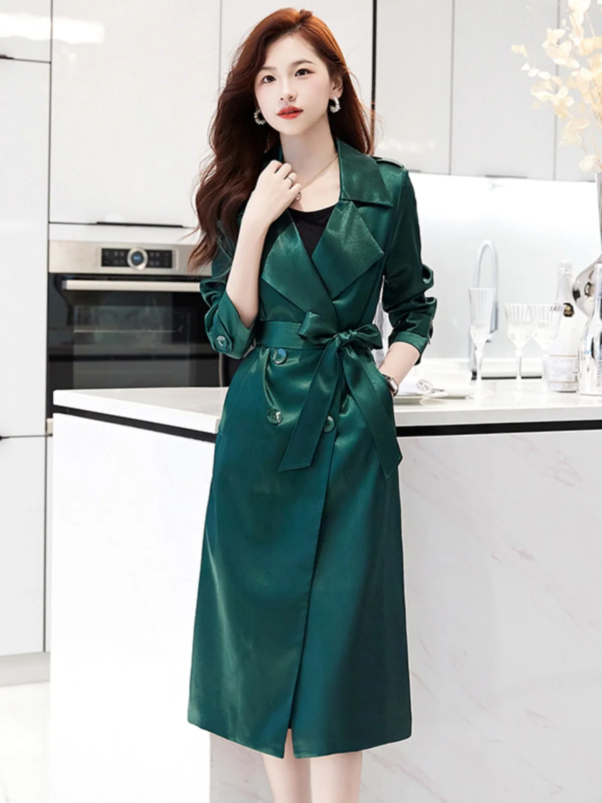 Модный зеленый плащ 2024 новая женская одежда осенняя средней длины на весну и