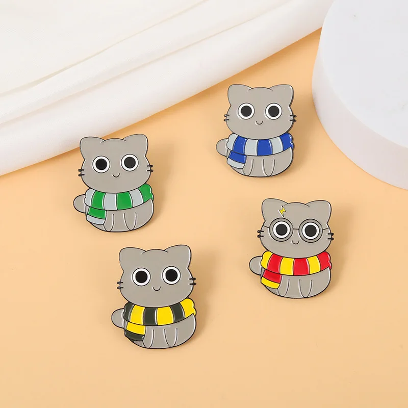 

Creative Cute Scarf Cat Metal Enamel Brooch Trendy Animals Magician Alloy Badge Charm Lapel Backpack Jewelry Accessories Gifts