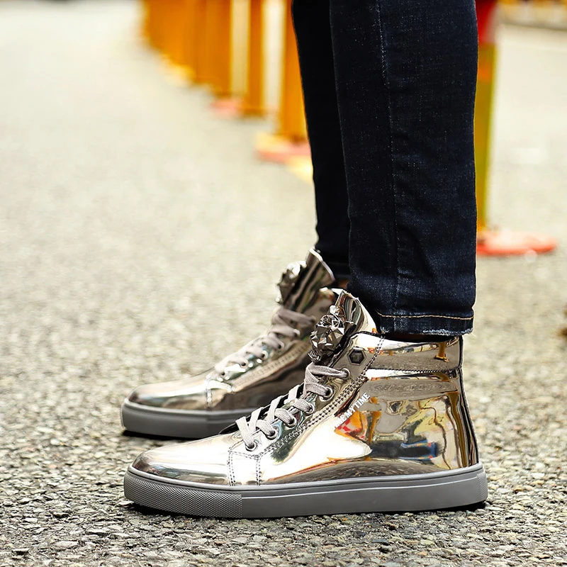 Fashion Men Skateboard Shoes Glitter High Top Sneakers Men Mirror Luxury Designer Shoes Streetwear Skate Shoes Chaussures Homme