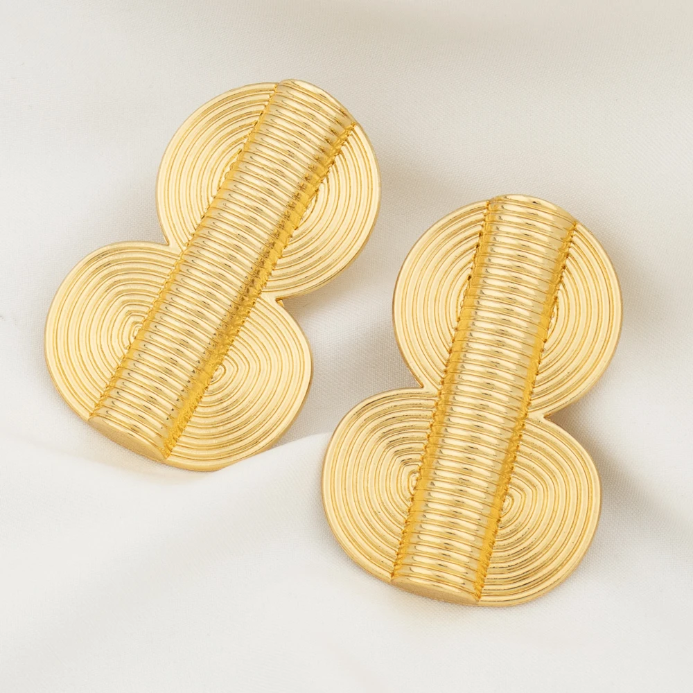 

Trendy Gold Plated Hoop Earrings for Women Classic Copper Smooth Round Geometric Number 8 Hoop Earrings Jewelry Accessories