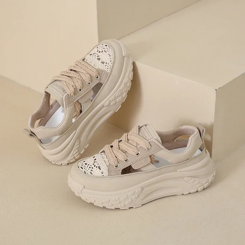 Женские массивные кроссовки кружевная обувь для папы на платформе лето 2024 модная