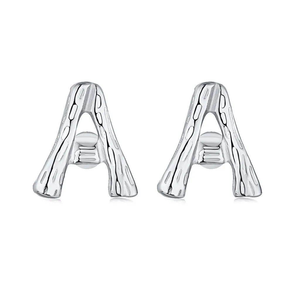 

Женские серьги-гвоздики из серебра 925 пробы