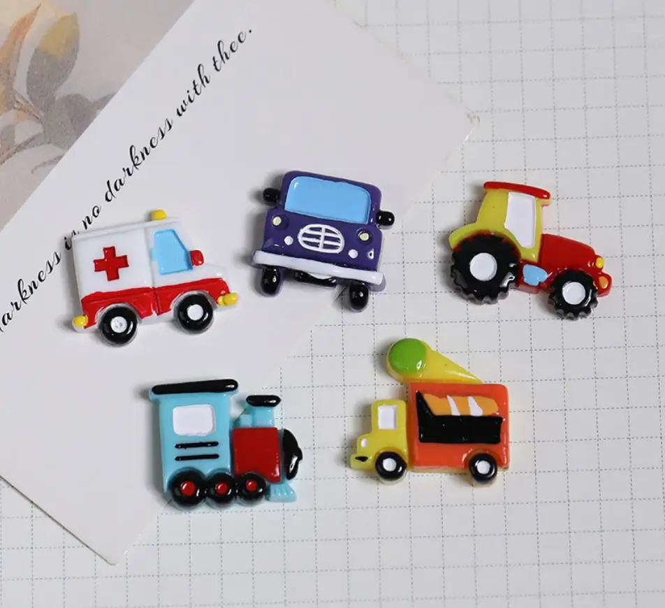 

Кавайный смешанный стиль транспортировочный полимерный автомобиль/грузовик-краны бульдозеры реактивный миниатюрный кабошон с плоской за...