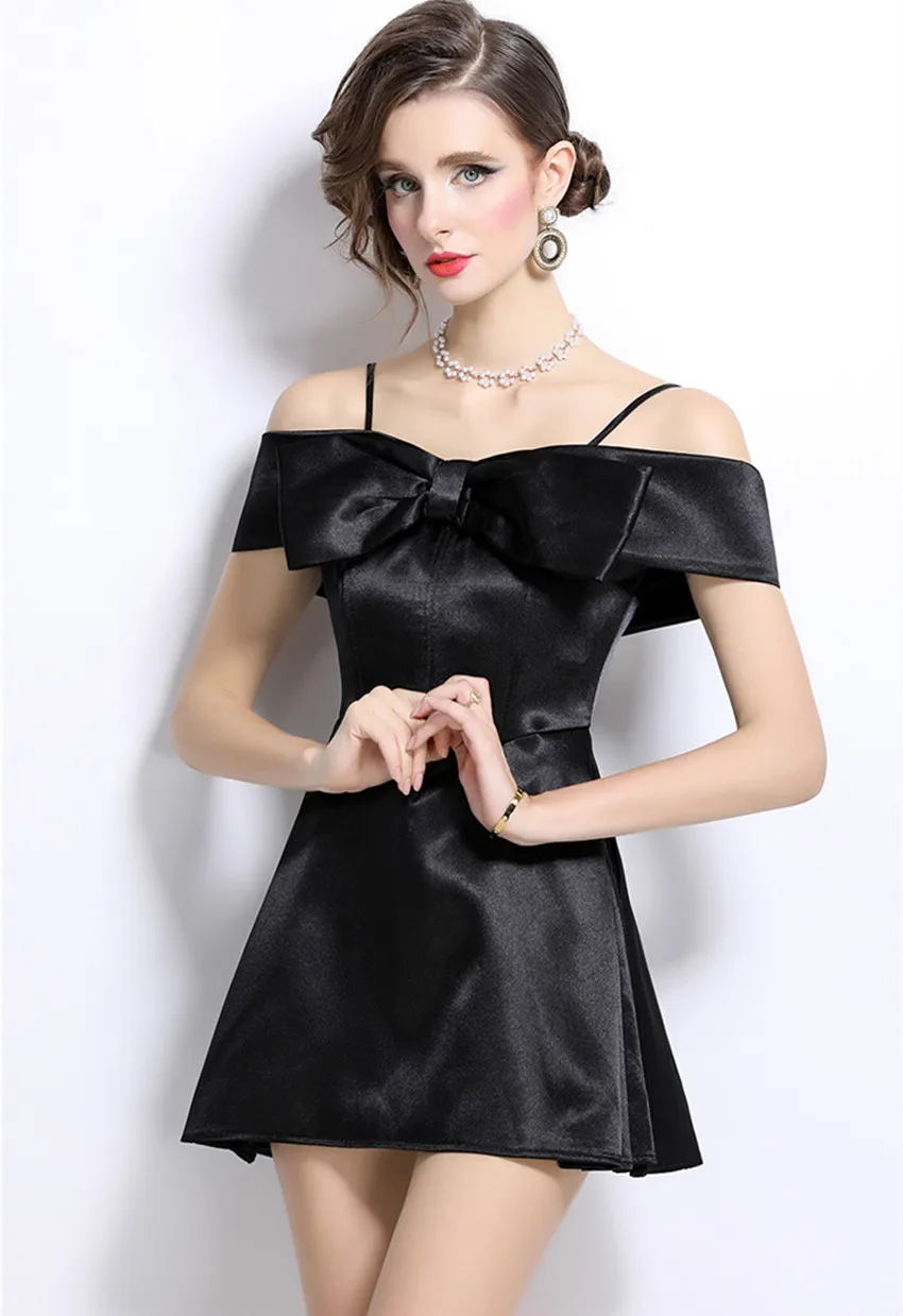 Дизайнерское модное осеннее розовое мини-платье с большим бантом для выпускного