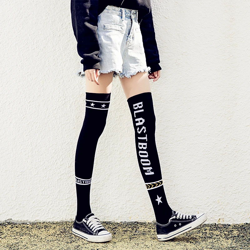 Korea knee socks golf stockings women spring and autumn new super elastic breathable Japanese tide long tube student socks.