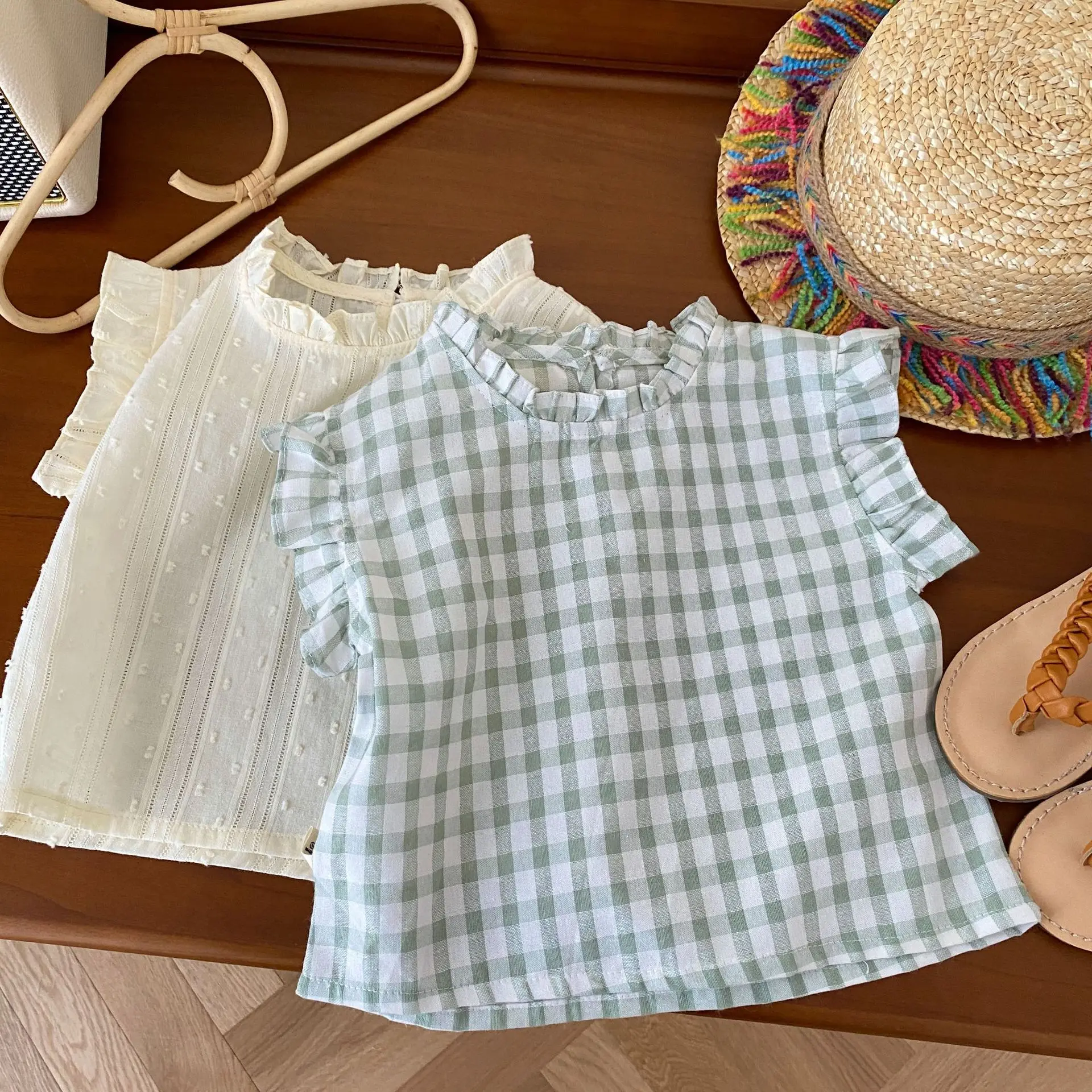 

Baby girl summer lace top sleeveless tank top green plaid tee exquisite bottoming shirt