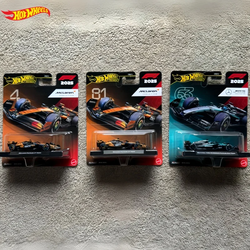 Фото Коллекционная миниатюра Hot Wheels Original Mattel Premium, масштаб 1:64, модель болида Формулы-1 HRV11 2025 Oracle Red Bull Racing F1 №3
