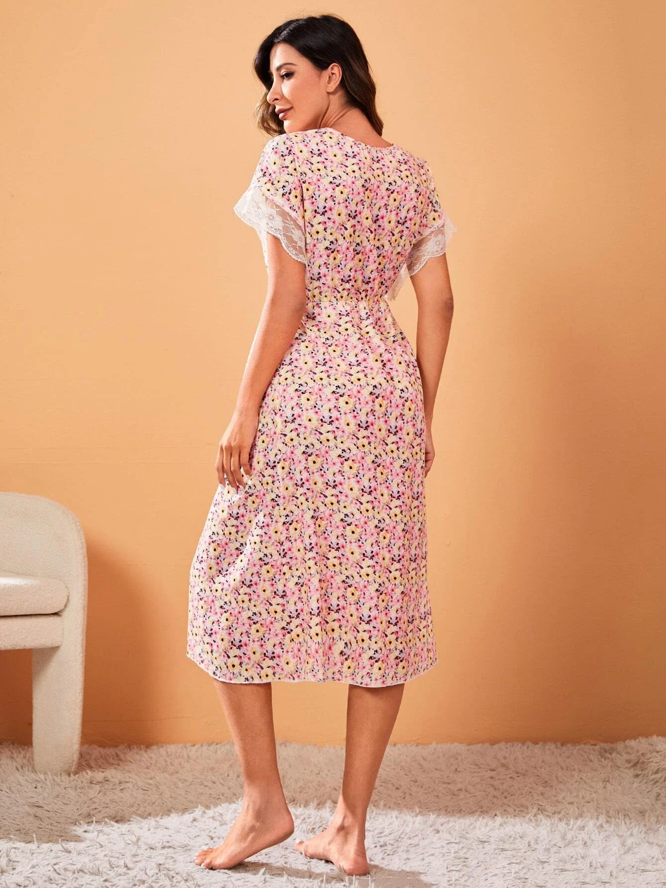 Set Women Short Sleeve Loose V-Neck Flamingo Print Sleepwear Graphic T-shirts and Shorts 2 Piece Sets Activewear Outfits