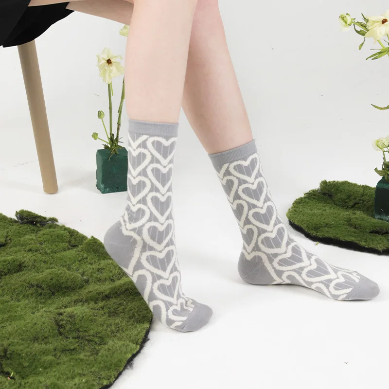 

Original autumn and winter new heartbeat love lady sweet cool trendy fashion cotton socks wholesale mid-calf ladies