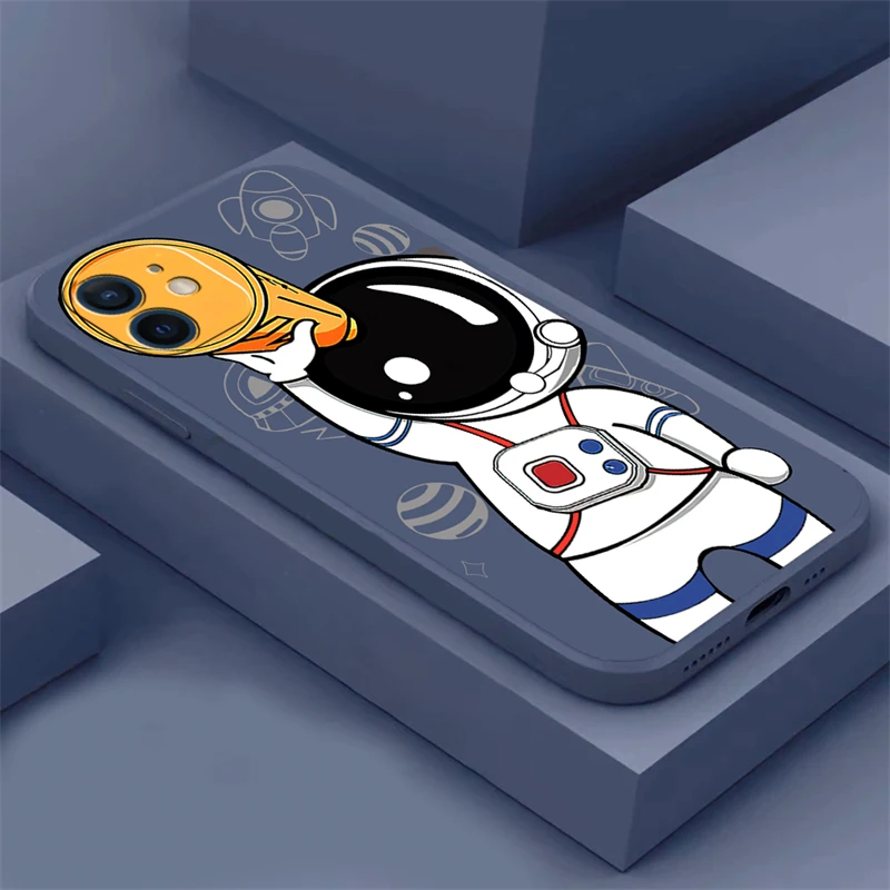 

Cute cartoon astronaut For Apple iPhone 13 12 11 Pro 13 12 Mini X XR XS Max 6 7 8 Plus Phone Case Liquid Silicone Cover fundas