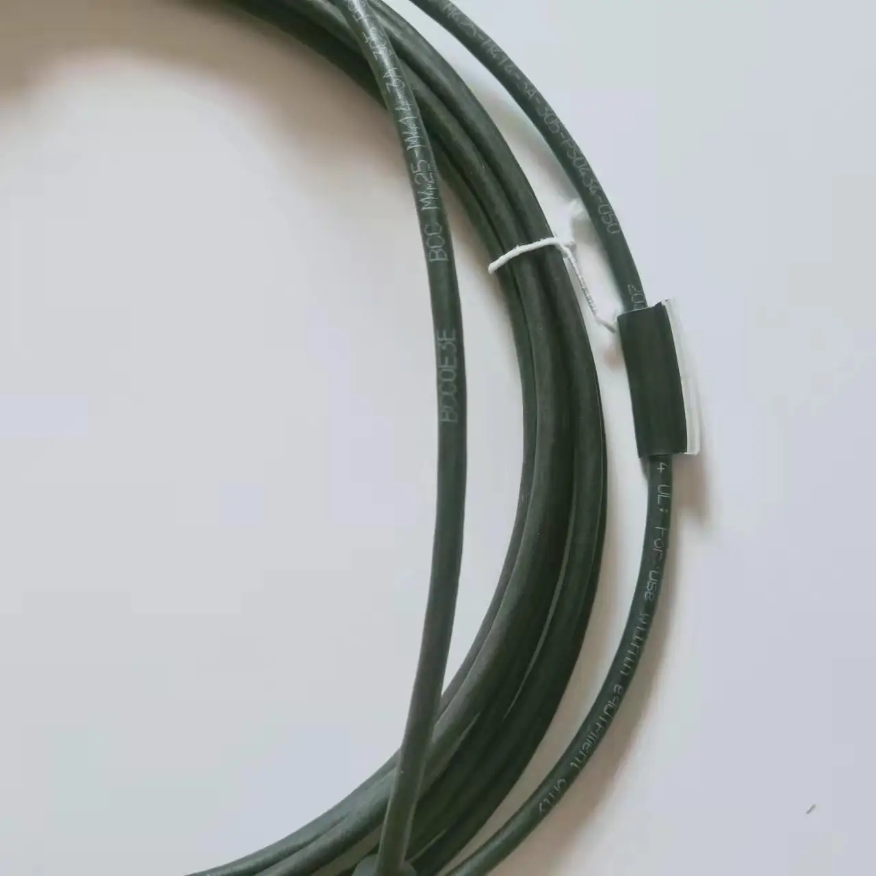 BCC0E3E BCC телефон с двойной головкой