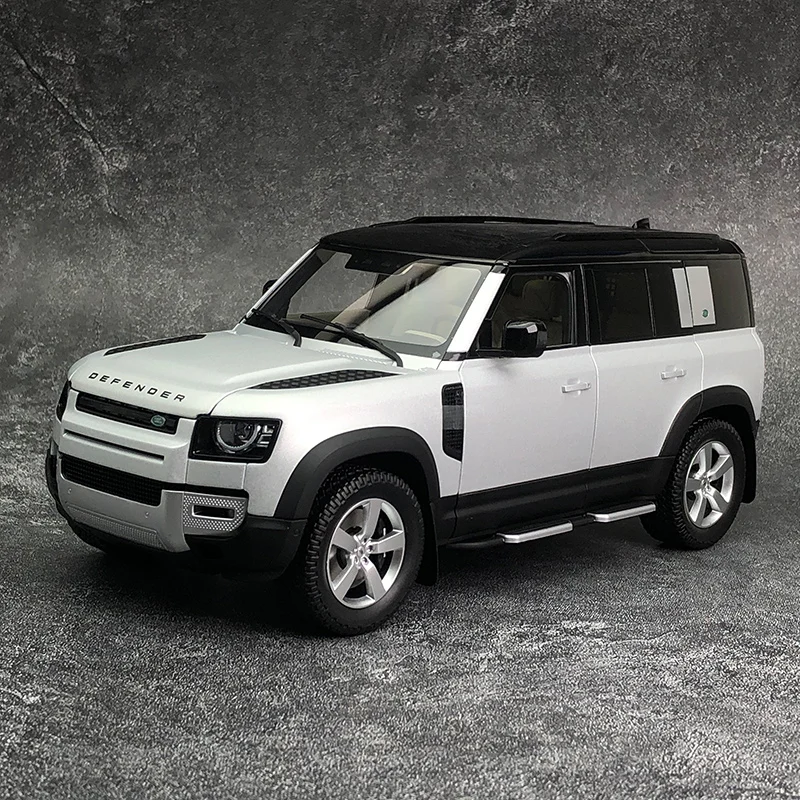 

Almost Real 2020 Land SUV 1:18 Diecast Simulation Alloy Car Model Toy Gift Decoration Model
