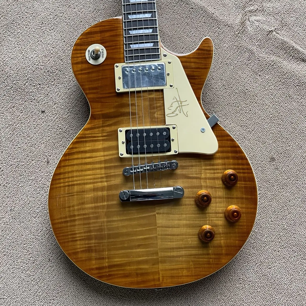 

LP all-in-one electric guitar, transparent palm body mahogany, rosewood fingerboard, mahogany track, LP pickup LP string bridge,
