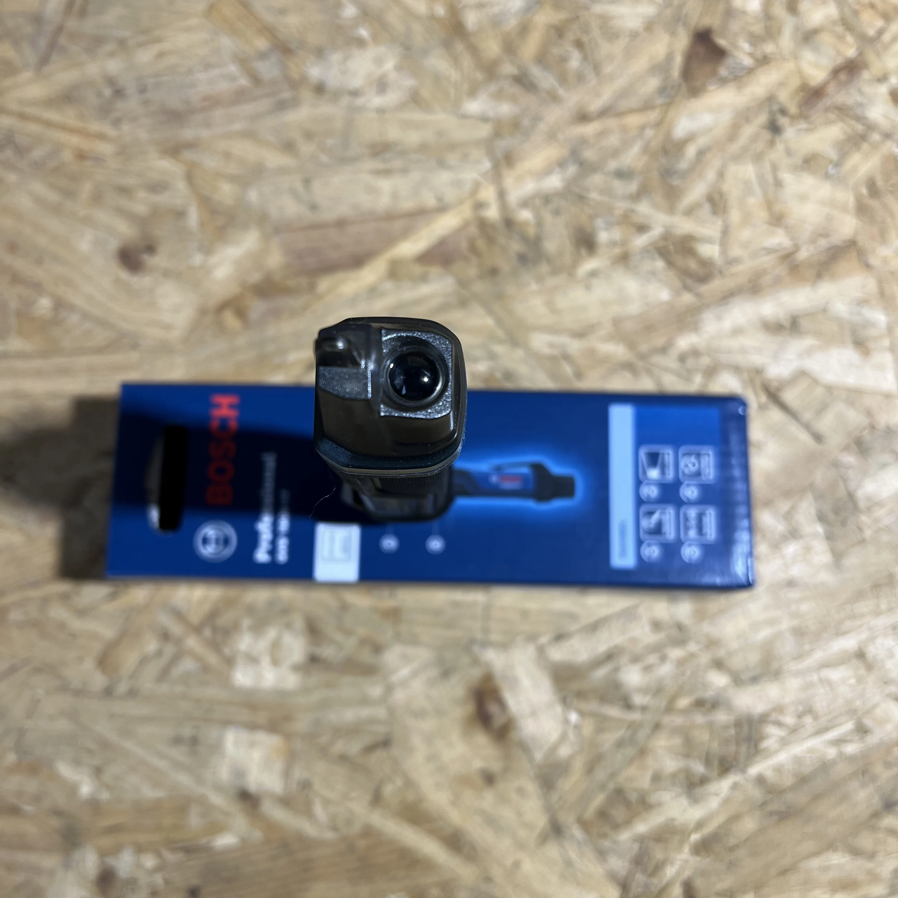 Детектор напряжения Bosch GVD 1000-17 (бесконтактный) 24В-1000В, индикатор напряжения, тестер-ручка, самопроверка напряжения, интеллектуальный детектор обрывов цепи (art.: 3920d89553e15) - 3920d89553e15
