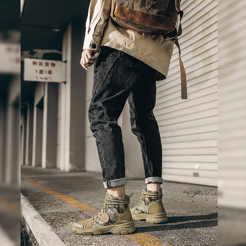 Men's Boots Casual Outdoor Desert Boots Autumn Fashion Camouflage Lace up Thick Soled Shoes Men's High TShoes Military Boots