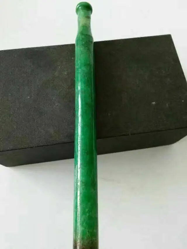 Китайский ручной резной зеленый нефритовый держатель для сигарет натуральный |