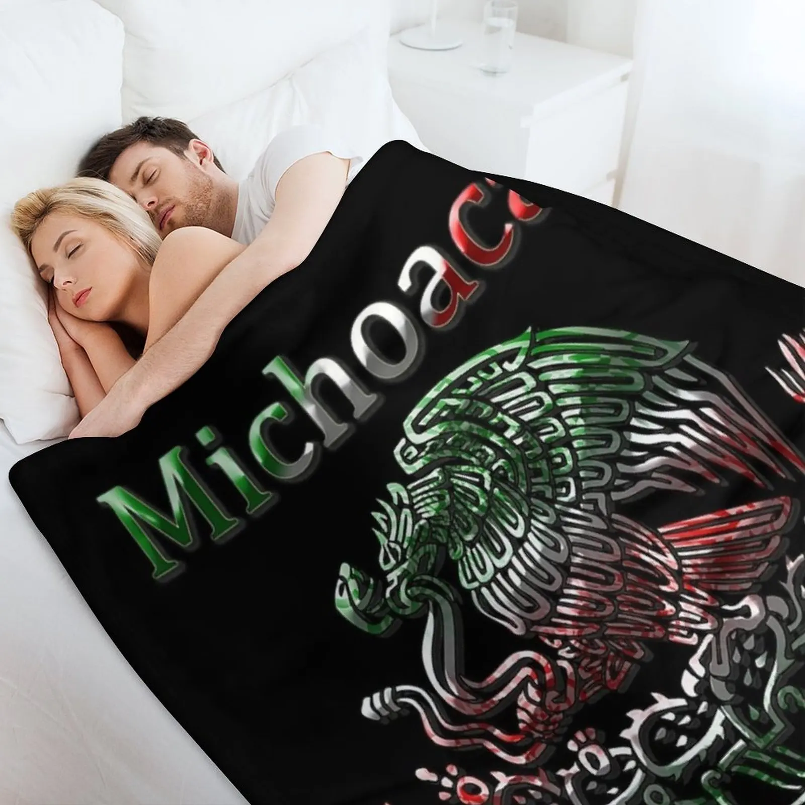 Фото Плед с флагом Мексики Michoacan Morelia Mexican Colt Flag, уютный легкий плед для путешествий, кемпинга, пикника №4