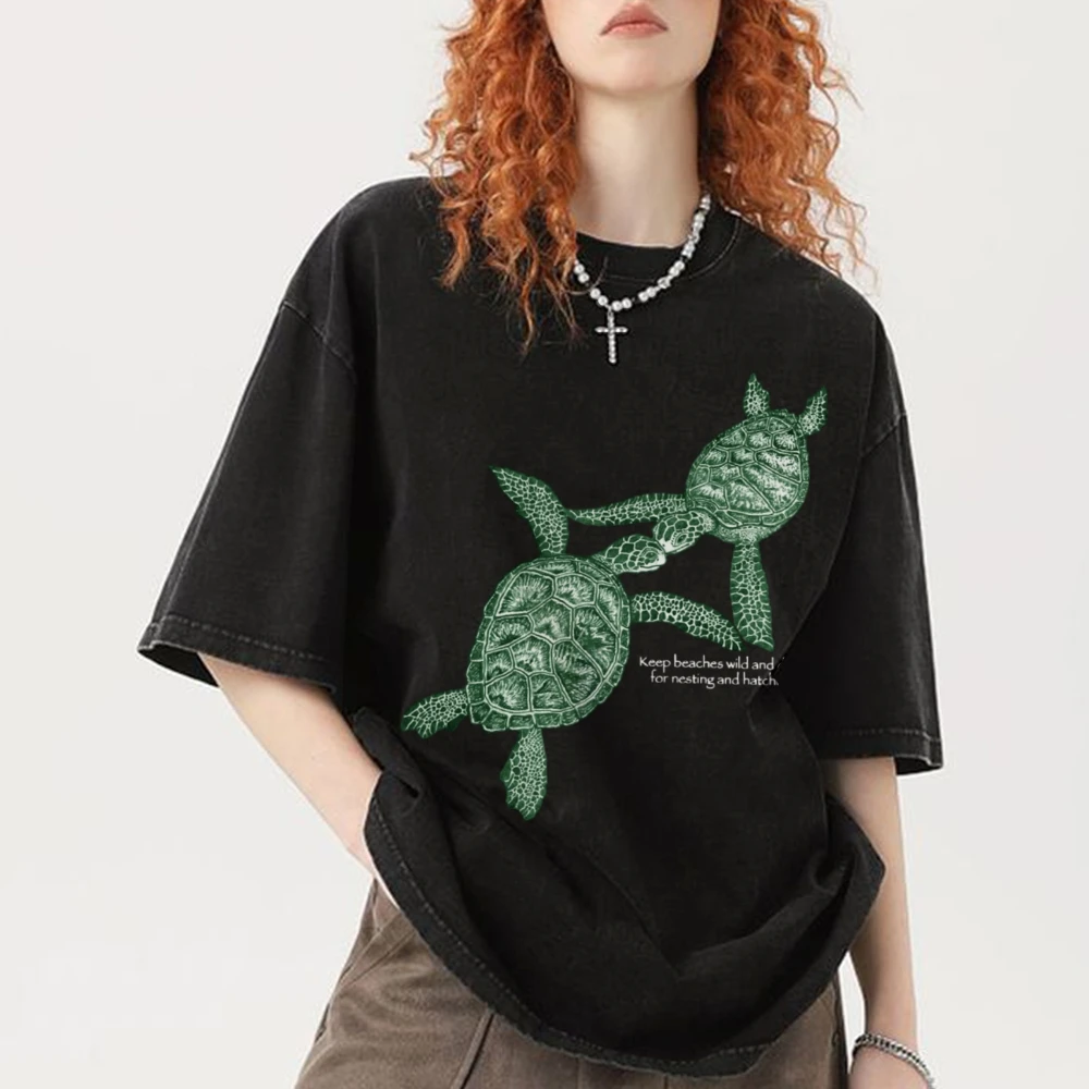 Женская джинсовая футболка с принтом Зеленая лягушка