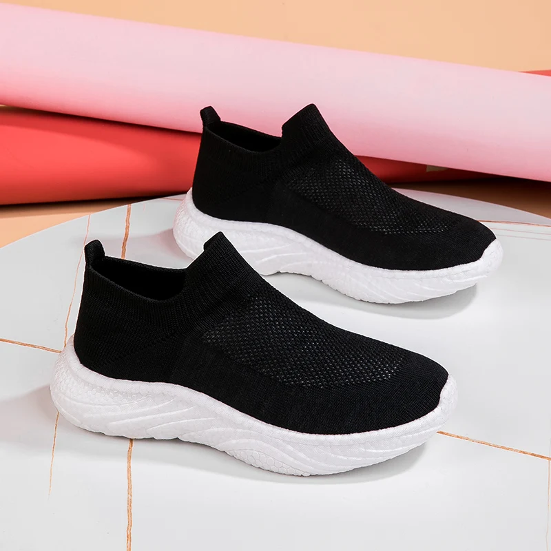 Summer Knitting Slip-on Sock Sneakers Unisex Breathable Comfortable Men Casual Sports Shoes Lightweight Soft Women Running Shoes