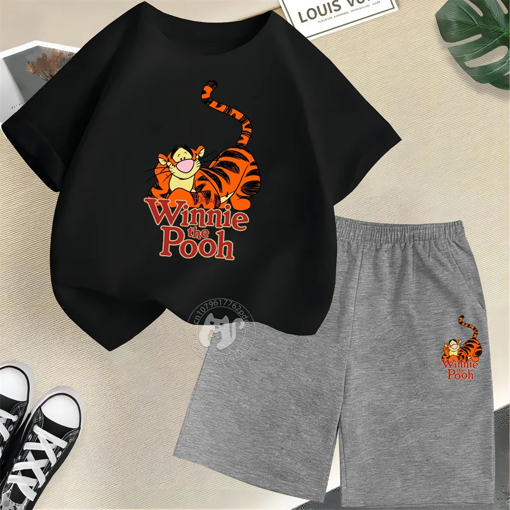 Комплект из футболки с коротким рукавом и шортов 100% хлопка