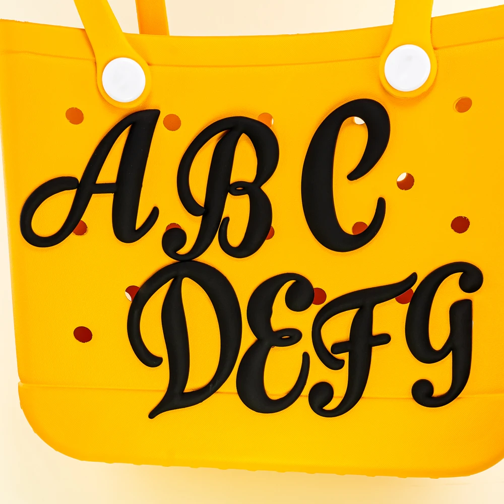 Фото 1PCS Black Alphabet Women's Bag Charms 26 Letters A-Z Bag Accessories Fashion Travel Beach Handbag Pendant Tote Bag Decoration №2
