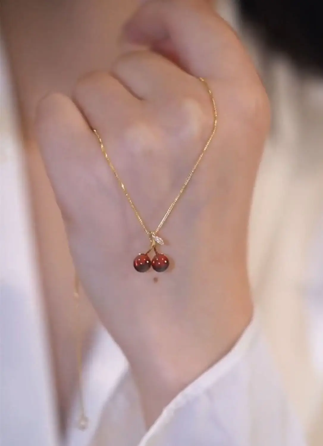 

The new small cherry necklaces earrings female niche design small fruit fresh joker fashion accessories wholesale