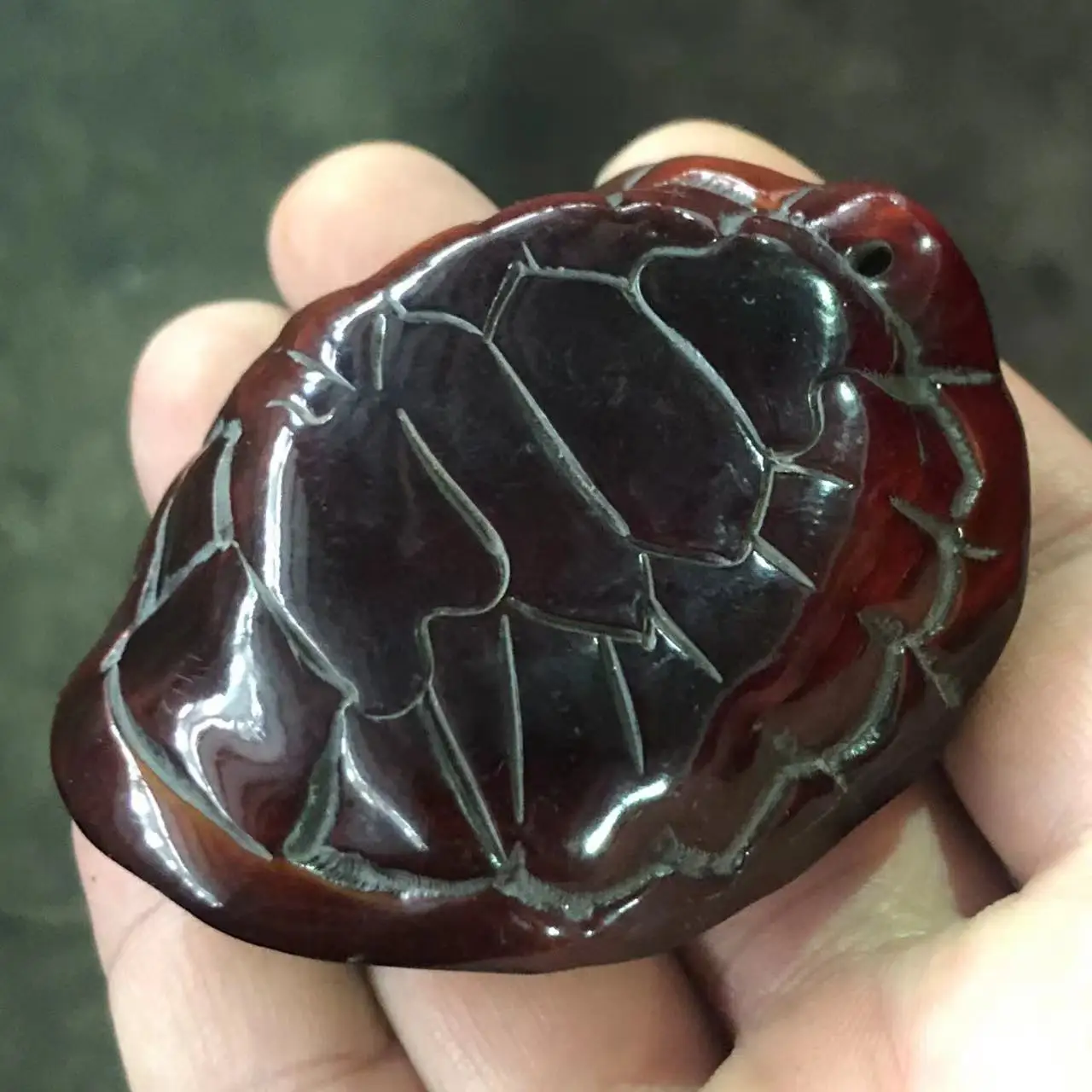 Старинная резьба в виде рога из различных старых материалов ручка богатого